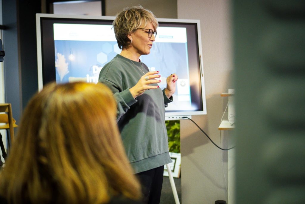 andrea-ballschuh-videocoaching-1920 andrea-ballschuh-videocoaching-1920